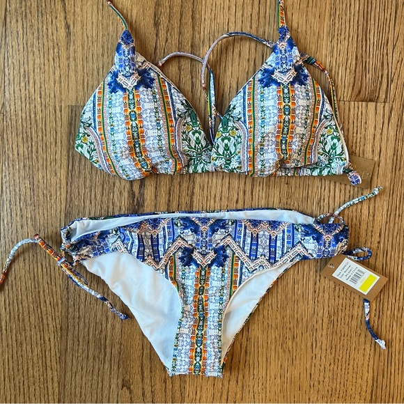 🆕 NWT Rachel Roy Moroccan Blue print halter bikini - large bottoms, medium top - Picture 2 of 13